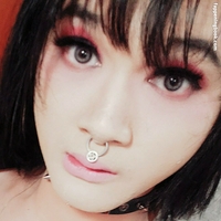 addiroll Nude