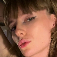 adelaideasterix Nude