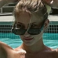 AstaBush Nude