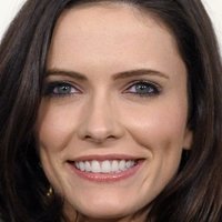 Bitsie Tulloch Nude