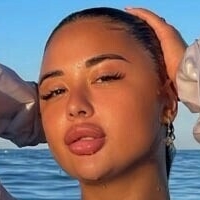 Bonnie Humps Nude