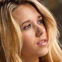 Carlye Denise Nude