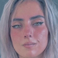 comelycaro Nude