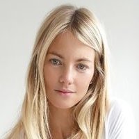 Elyse Taylor Nude