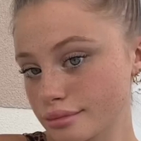 EmyGet Nude