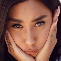 Eva Gutowski Nude