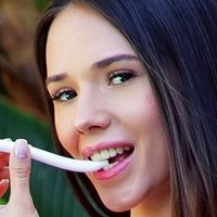 Eve Sweet Nude