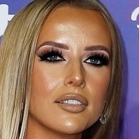 Faye Winter Nude