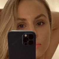 freeparrot Nude