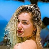 Larissa Scherrer Nude