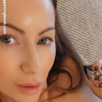 Laura Carter Nude