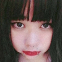 Luna Drei Nude