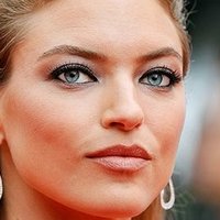 Martha Hunt Nude