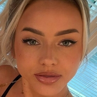 oliviatalar Nude
