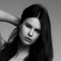 Pauline Moulettes Nude