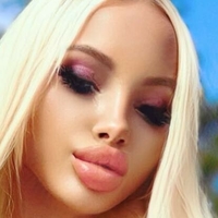 Russian Bomba Tut Nude
