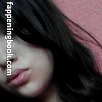 sar.eliii Nude