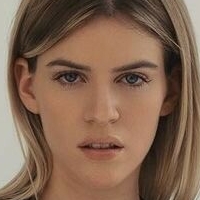 Sara Croce Nude