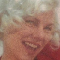 Sara Stockbridge Nude