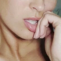 Taylor Minic Nude