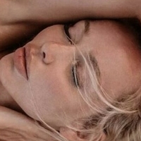 Thiisdag Nude