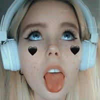 vikneskafree Nude