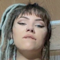 Zahja Nude